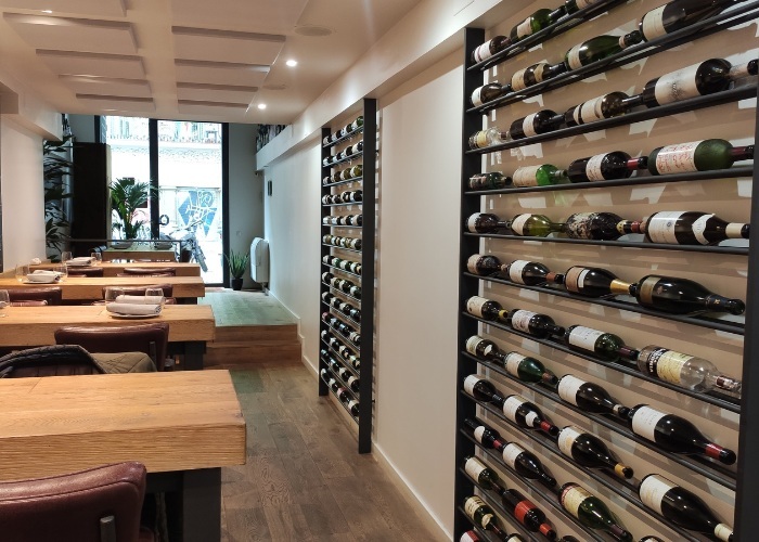 Wine bar and catalan restaurant image 2