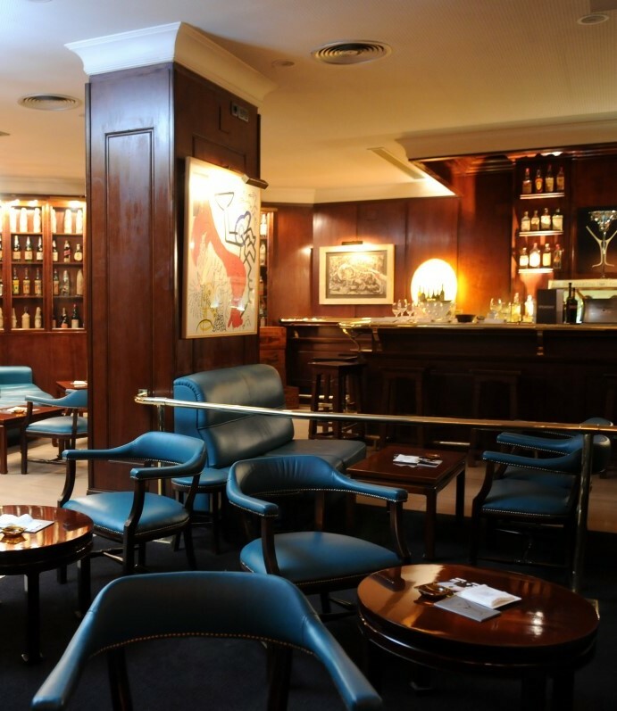 Speakeasy restaurant / Old school bar image 1